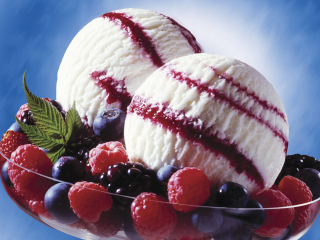 Strawberry Ice Cream 壁紙画像