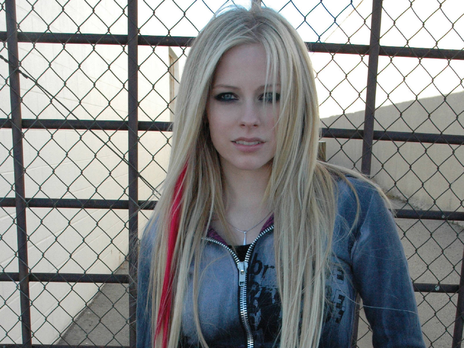 Celebrity Avril Lavigne High Res Desktop Wallpaper Archives Pchdwallpaper Com Pchdwallpaper Com