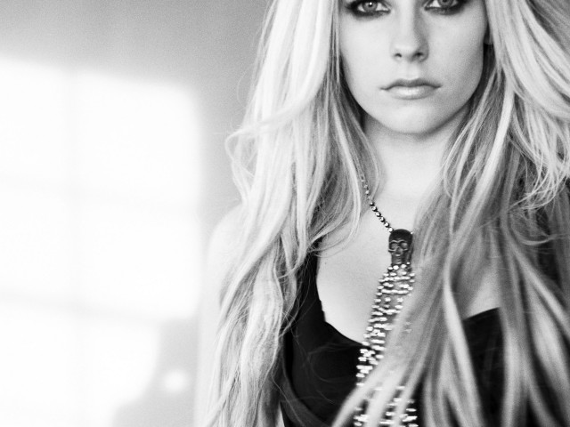 Celebrity Avril Lavigne 壁紙画像