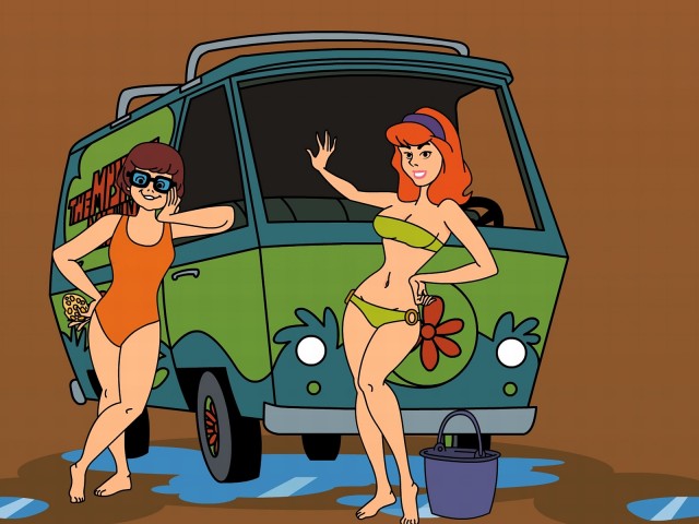 Velma And Daphne 壁紙画像